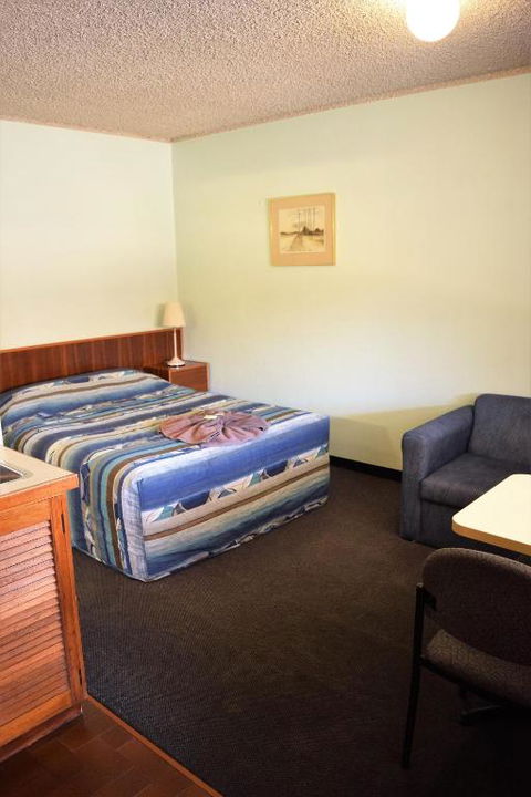 Alkira Motel - Australia Accommodation 3