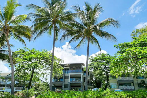 Tranquil Palms At Trinity Beach - Australia Accommodation 7