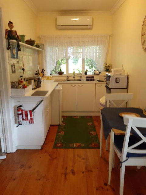 Travellers Rest B & B - Australia Accommodation 2