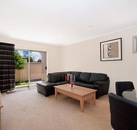 Hamilton Premium Apartment - Australia Accommodation