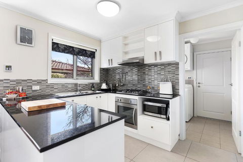 City One Apartment - Australia Accommodation 6