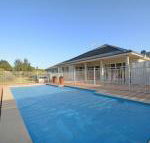 Silver Springs 4br Cottage with Wifi Views Olives  Space . Fireplace Views Olives  Space - Australia Accommodation