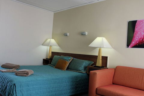 Australian Motor Homes Tourist Park - Australia Accommodation 3