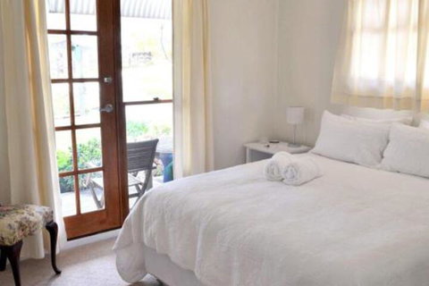 La Sila Homestead On Marrowbone Cutest Cottage In The Hunter With Killer Views - Australia Accommodation 4