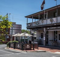 Corner Hotel Alexandra - Australia Accommodation