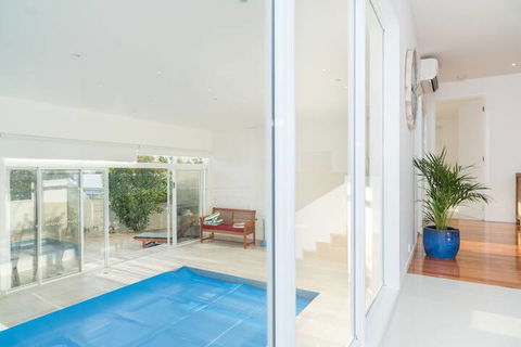 Currawong Close - Rejuvenate Stays - Australia Accommodation 2