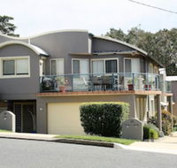 Seafaring at Fingal Bay - Australia Accommodation