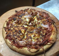 Numero Uno Pizza Parlour - Australia Accommodation