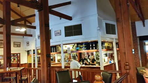 Edwards Tavern - Australia Accommodation 0
