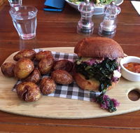 Huski Cafe - Australia Accommodation