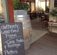 Whispering hills vineyard - Australia Accommodation