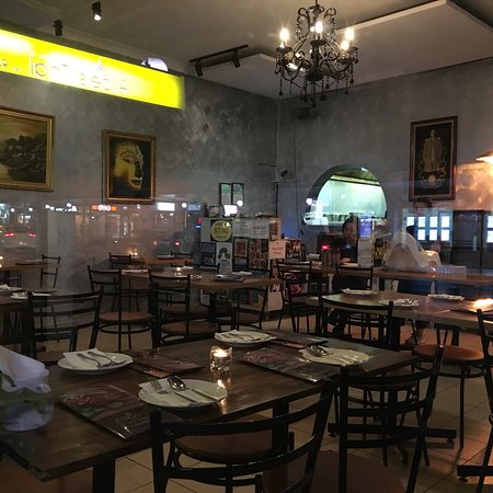 Alice's Thai Newtown - Australia Accommodation 0