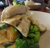 Benny's Kitchen in Dicey Rileys Irish Hotel - Australia Accommodation