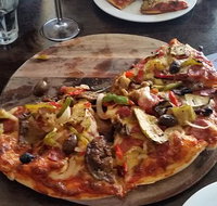 Giuliani's Family Pizzeria - Australia Accommodation