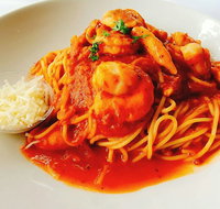 The Raw Prawn Bistro - Australia Accommodation