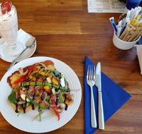 Brownie's On Budgewoi - Australia Accommodation