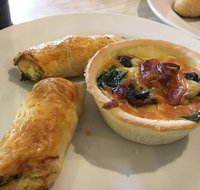 Sfoglia Cafe  Patisserie - Australia Accommodation