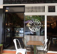 Hessian  Bean - Australia Accommodation