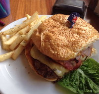 The Red Parrot Cafe - Australia Accommodation
