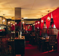 Cook  Co. Bar and Grill - Australia Accommodation