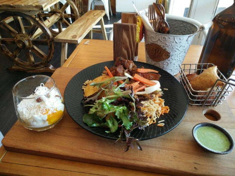 #Somalieats - Australia Accommodation 0