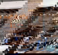 Knox Dining - Australia Accommodation