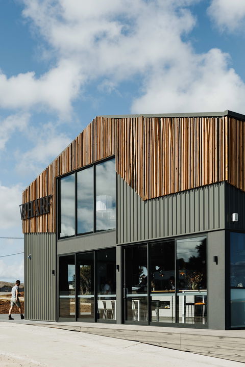 The Flinders Wharf - Australia Accommodation 1