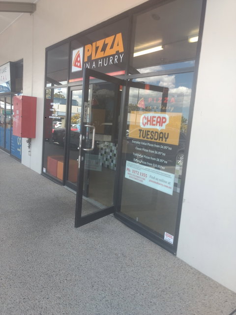 Pizza In A Hurry - Australia Accommodation 0
