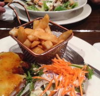 Three Little Pigs Tavern - Australia Accommodation