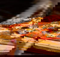 3 GRAINS- Roman Artisan Pizza - Australia Accommodation