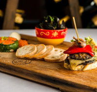 Moda Restaurant - Australia Accommodation