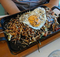 8 Yolks Cafe - Australia Accommodation