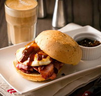 The Coffee Club - Bulimba - Australia Accommodation