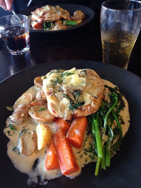 Cafe Capella's - Australia Accommodation 11