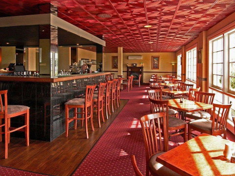 All Seasons Bar & Grill - Australia Accommodation 0