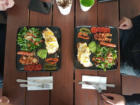 Quotes Cafe - Australia Accommodation 0