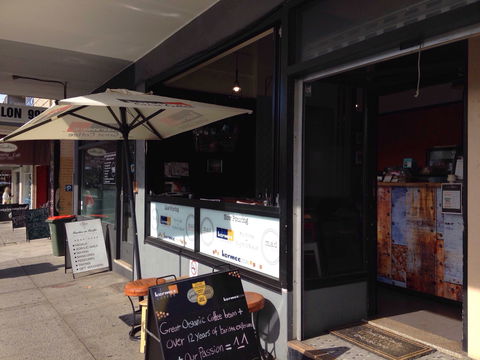 B-Line Cafe - Australia Accommodation 0