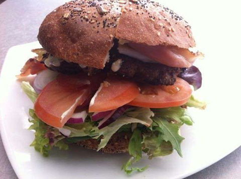 M&M Burger Bar And Take Away - Australia Accommodation 0