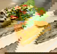 The Walnut Restaurant and Lounge Bar - Australia Accommodation