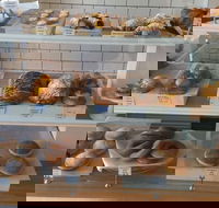 Oliver's Patisserie  Cafe - Australia Accommodation