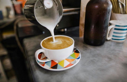 Alicia's Cafe - Australia Accommodation 2