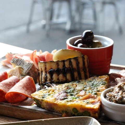 Sushi Chef - Australia Accommodation 0