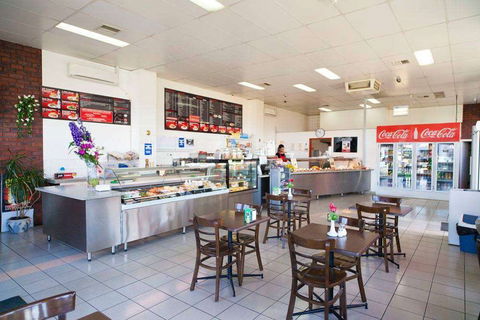 A&J's Cafe - Australia Accommodation 0