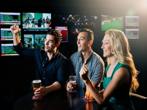 Steelers Leagues Club - Australia Accommodation 1