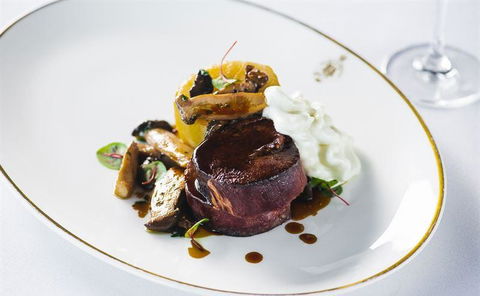 SJ's Brasserie - Australia Accommodation 3