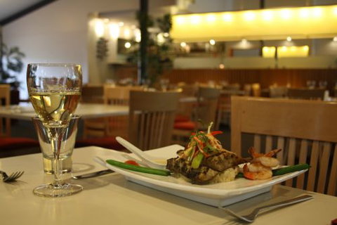 Barra On Todd Restaurant And Bar - Australia Accommodation 3