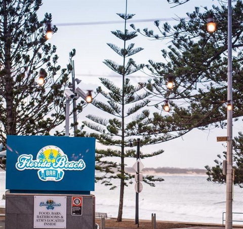 Florida Beach Bar - Australia Accommodation 2