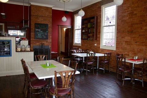 The Apple Tree Cafe - Australia Accommodation 12