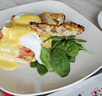Cafe on Legs Restaurant  Bar - Australia Accommodation