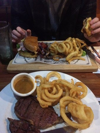 Hog’s Breath Cafe - Australia Accommodation 0